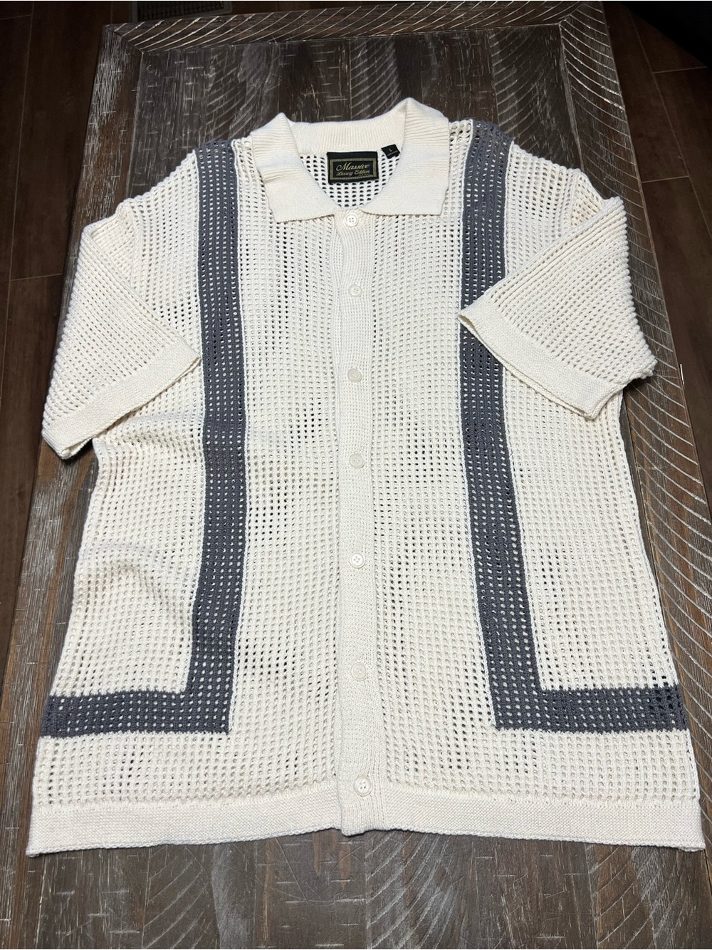Massive Luxury Edition Men’s Vintage Retro Style Cream/Gray Shirt